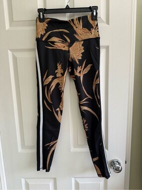 Noli Yoga Siena Leggings Sz S